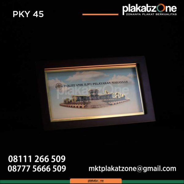 Frame Kayu Politeknik Ilmu Pelayaran Makassar