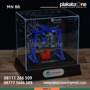 miniatur crane rtgc