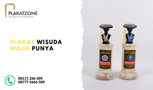 Plakat Wisuda - Wajib Punya