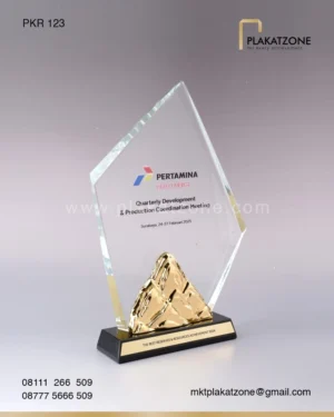 PKR123 Plakat Kristal The Best Reserver