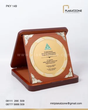 PKY149 Plakat Kayu Penghormatan Martabat