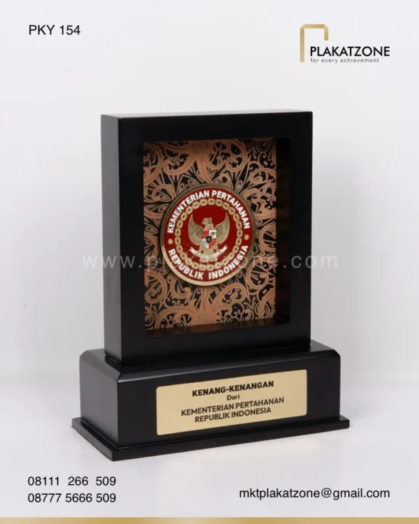 PKY154 Plakat Kayu Kementerian Pertahanan RI