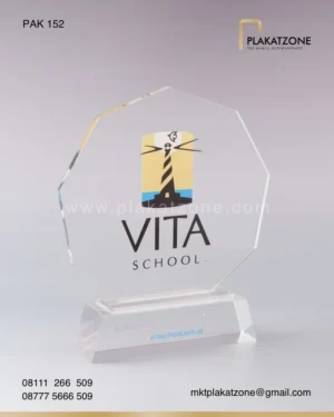 PAK152 Plakat Akrilik Vita School